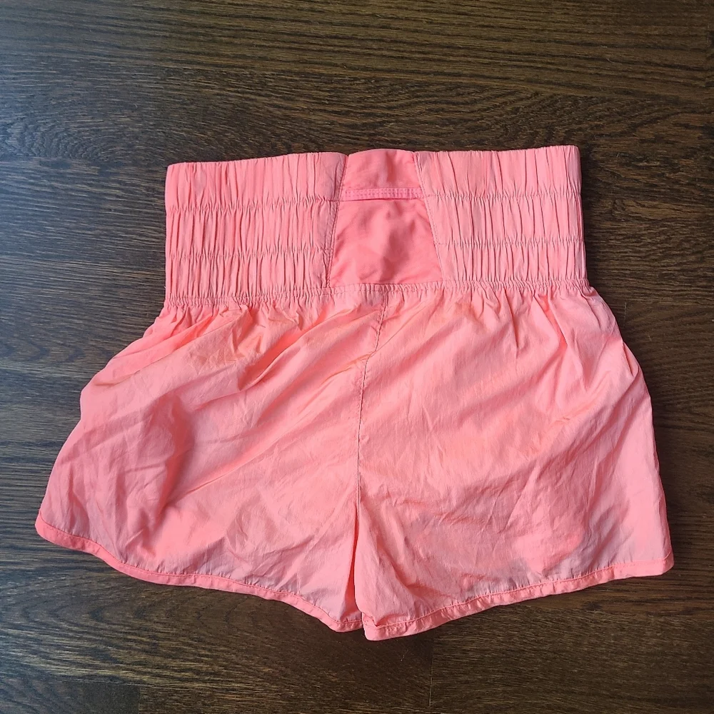 Free people Movement women's shorts size  M peach color - Picture 3 of 11